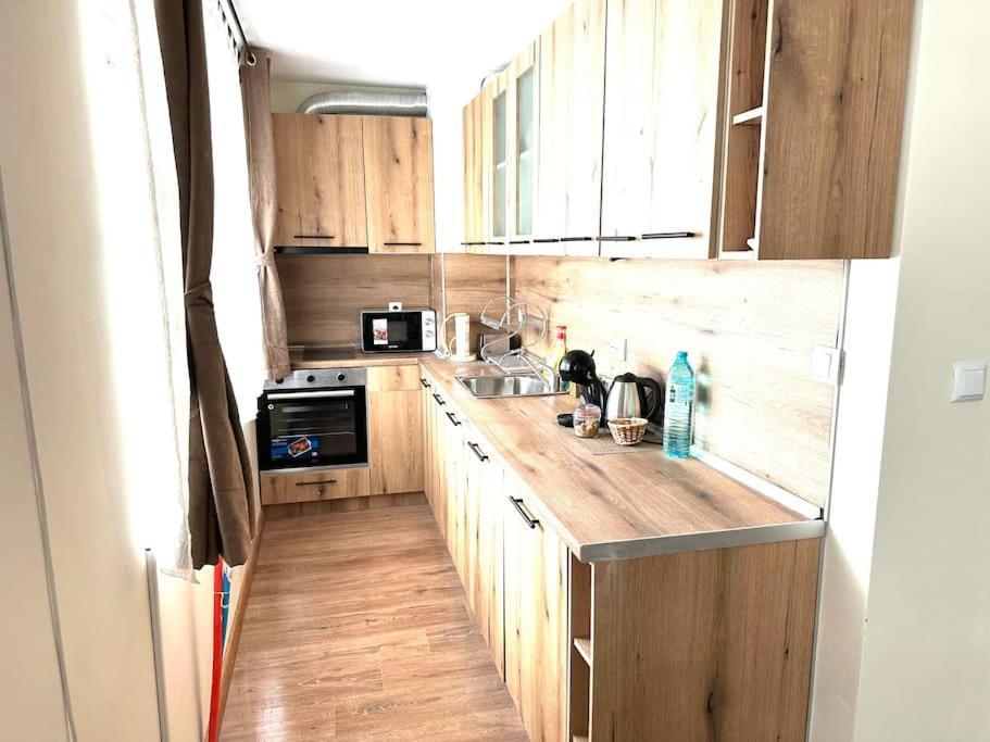 Green Park Apartment - Brand New Studio! Ruse Exteriér fotografie